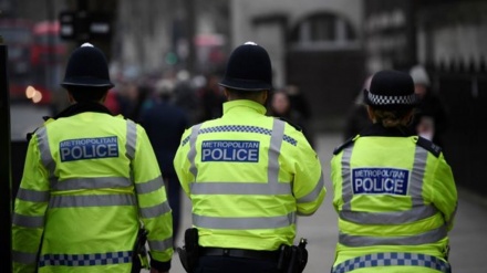  Thousands of police officers stationed in London to counter any anti-Trump protest