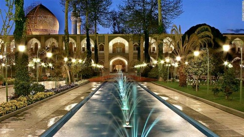 Iranpress: مدينة أصفهان مستعدة لتصبح عاصمة لشباب الدول الإسلامية