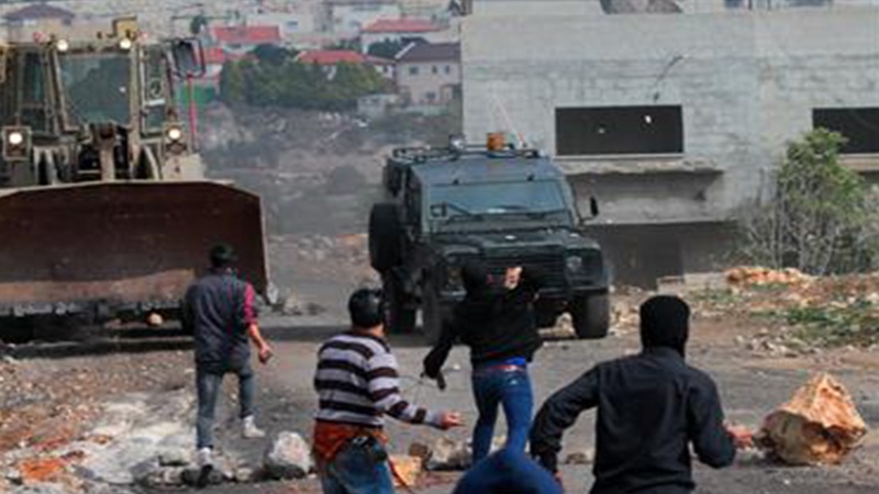 Iranpress: حصار جنود الاحتلال لمدينة أريحا