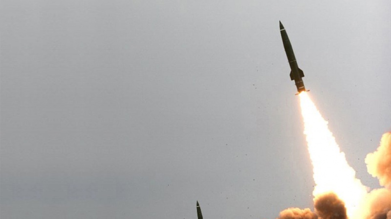 Iranpress: Yemeni missile attack on new garrison of Saudi coalition