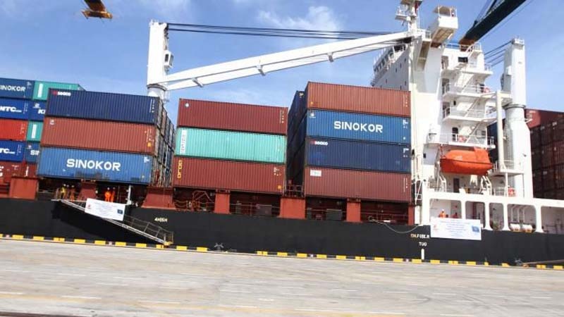 Iranpress: تصدير 310 آلاف طن من البضائع من جمارك سيستان وبلوجستان