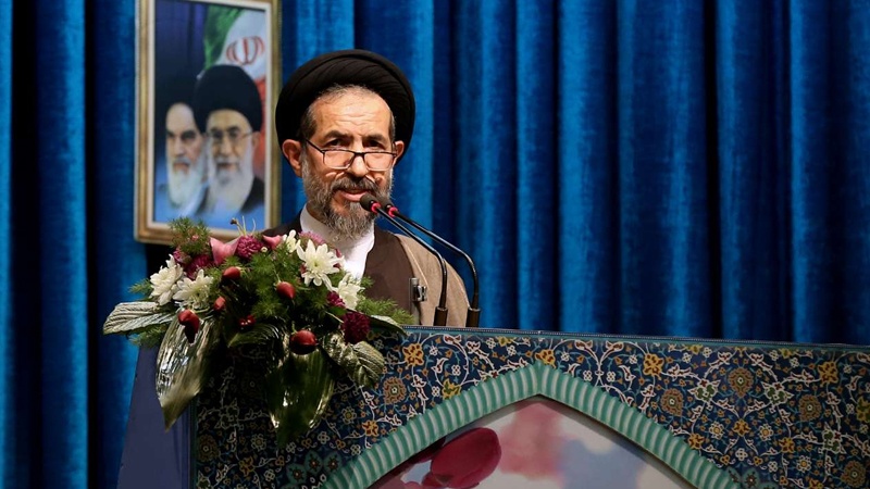 Iranpress: خطيب طهران: الشهيد سليماني كان مهتمًا بدعم الشعوب وتحررها
