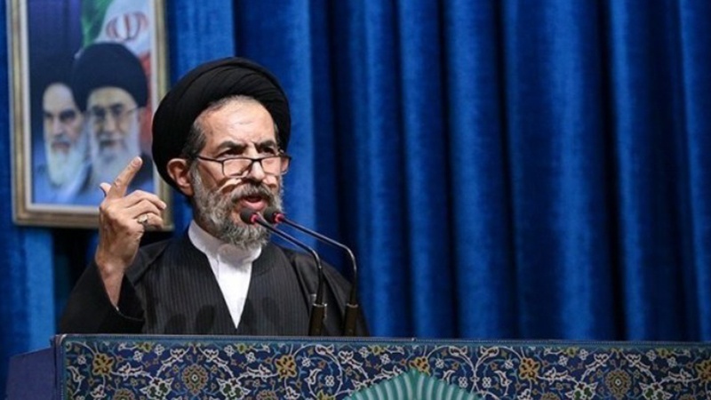 Iranpress: الاستكبار يسعى لاثارة انعدام الامن في العالم الاسلامي