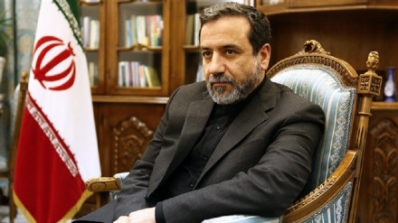 Araghchi stresses talks, cooperation for solving regional problems in tour of neighbouring countries 