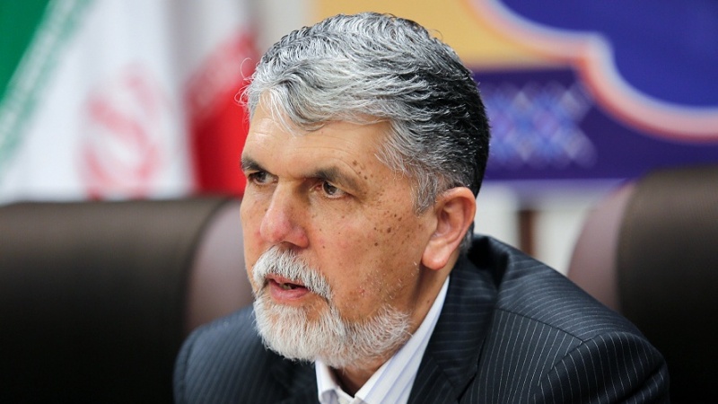 Iranpress: وزير إيراني: التكفيريون وداعمو التطاول على النبي الأكرم (ص) شفرتا مقص واحد