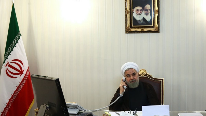 Iranpress: روحاني يؤكد ضرورة تجنيد كافة الإمكانيات لإدارة الفيضانات