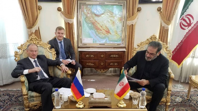 Iranpress: Shamkhani, Petrushev discuss joint efforts to tackle terrorism