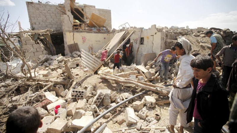 Iranpress: Iran peruses Saudi regime war crime in Yemen