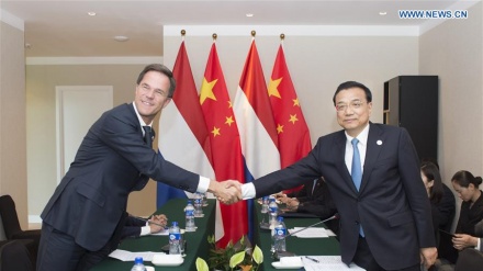 Chinese premier in Netherlands for enhancing relations
