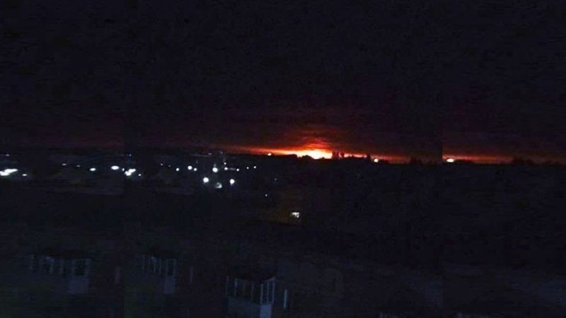 Iranpress: Powerful explosion at ammunition depot rocks northern Ukrainian town