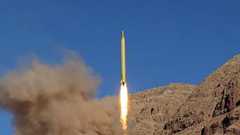 Iranpress: Yemeni missiles hit Saudi paid mercenaries