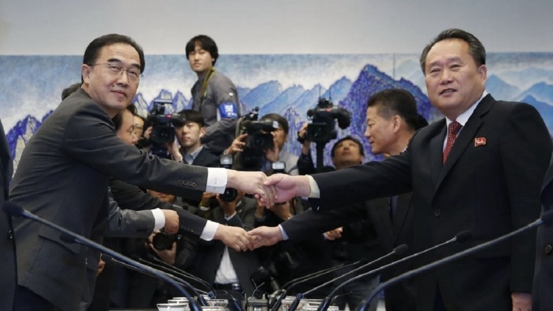 Iranpress: Two Koreas start high-level talks