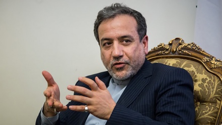 Iran not to sit for talks with unreliable US: Araghchi