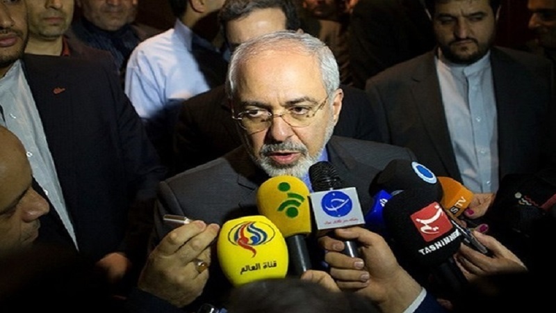 Iranpress: Zarif: Money laundering was discussed in National Security Commission