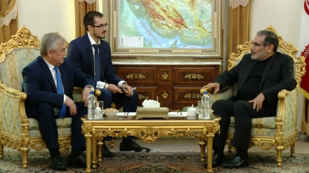 Iran's Shamkhani:   Zionist plots can not chill Iran-Russia cooperation 