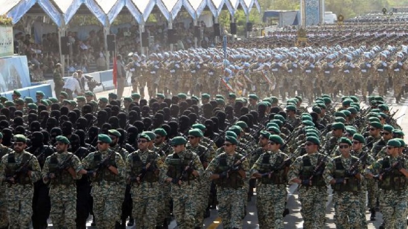 Iranpress: Iranian Army: 4 November symbolizes resistance of the Iranian nation