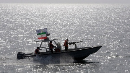 Iranian ships shadowed US aircraft carrier in Persian Gulf 