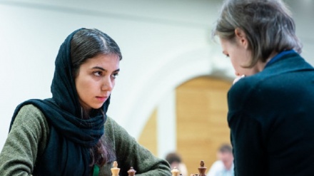 Iranian woman chess player stars at WRBCC 2018