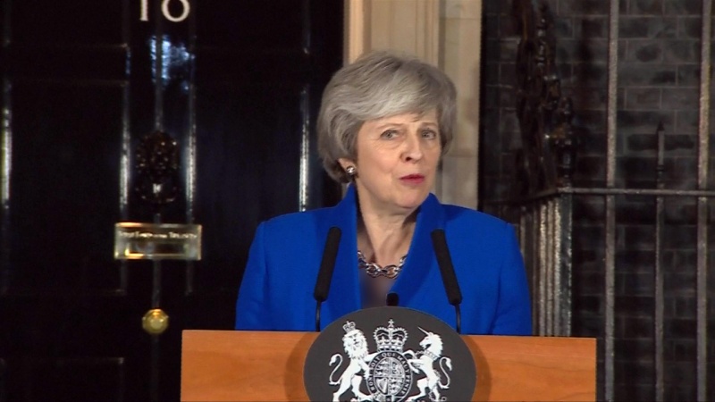 Iranpress: Theresa May survives dramatic no-confidence vote