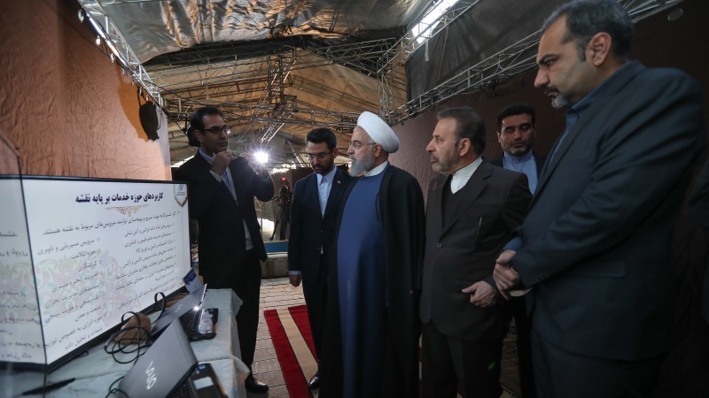 Iranpress: Photo: President Rouhani visits 