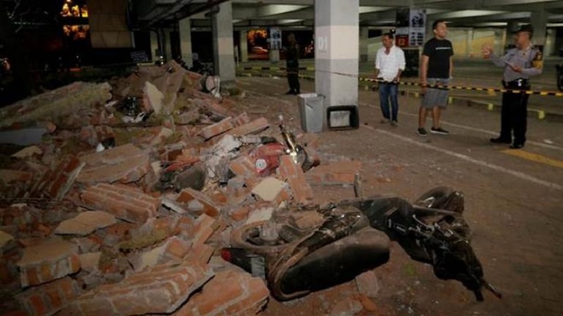 Iranpress: 6.1 magnitude earthquake jolts Indonesia