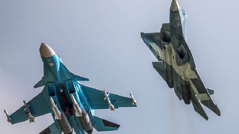 Iranpress: Su-34 Jets collide In Far East Russia
