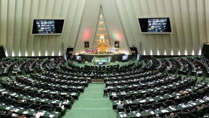 Iranpress: Iranian parliament ratifies plan to write-off interest on some loans 