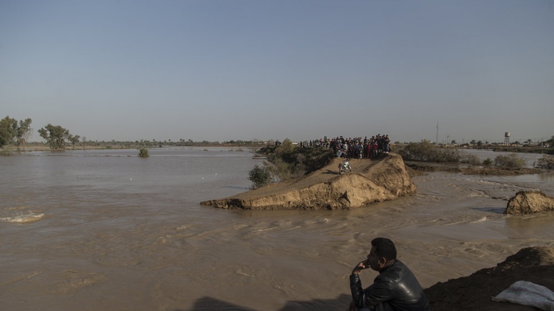 Iranpress: فيضانات مدمرة و خسائر هائلة في محافظة خوزستان