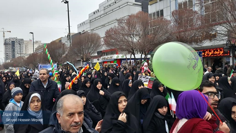 Iranpress: Photo: Magnificent Rally of People of Mashhad on 40th anniversary of Islamic Revolution