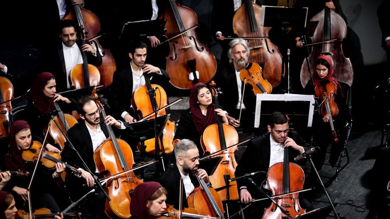 Tehran Symphony Orchestra performs at Vahdat Hall, Jan. 31, Photo by Hatef Hosseini