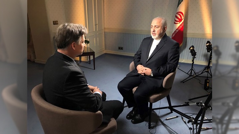 Iranpress: Zarif: Suicide to engage in a war with Iran