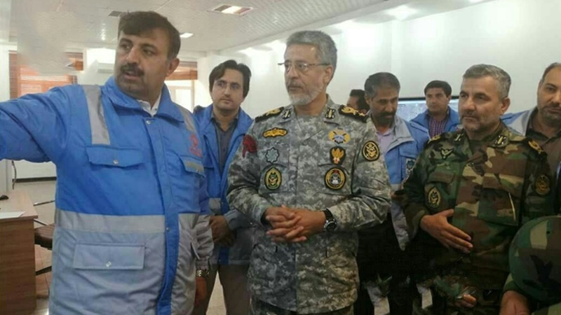Iranpress: Armed Forces will stand by Khuzestan: Rear Admiral Sayyari