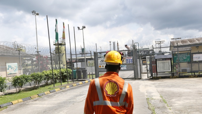 Iranpress: Two Senior Employees of Shell Oil Kidnapped in Nigeria