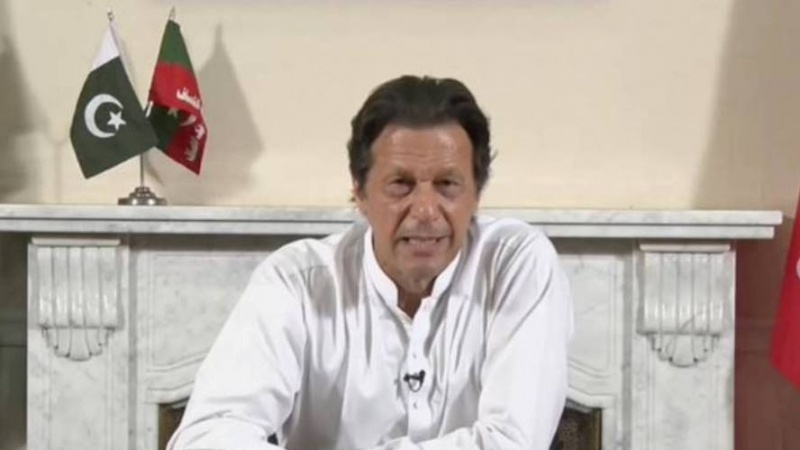 Iranpress: عمران خان: باكستان ملتزمة بتنفيذ مشروع خط أنبوب السلام