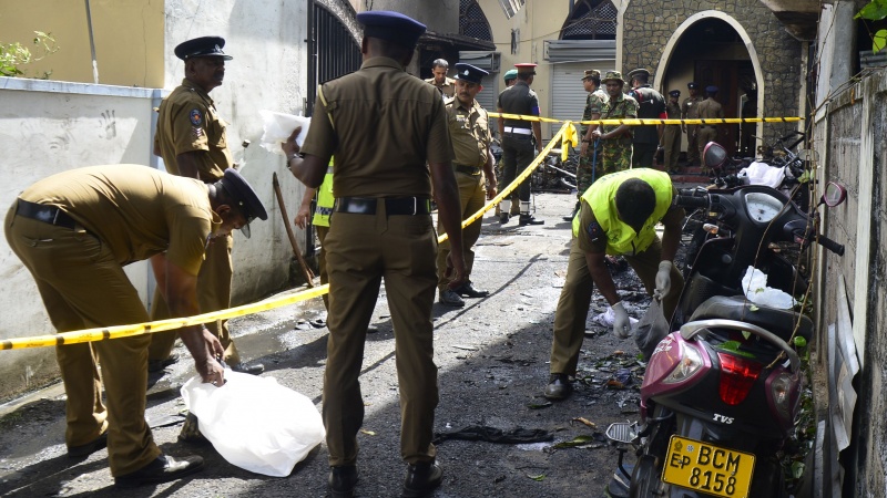 Iranpress:  إرتفاع عدد ضحايا الهجمات الإرهابية في سريلانكا