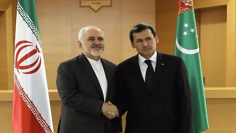 Iranpress: Iran ready to expand ties with Turkmenistan: Zarif