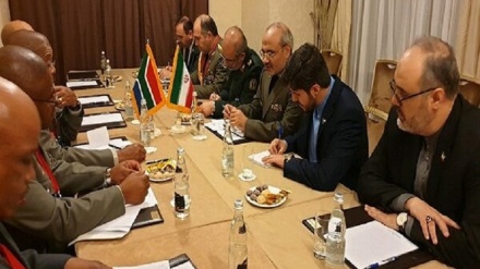 Iran, South Africa mull boosting of defence cooperation
