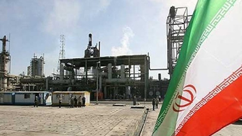 Iranpress: ايران تصدر 22.5 مليون طن من المنتجات البتروكيماوية
