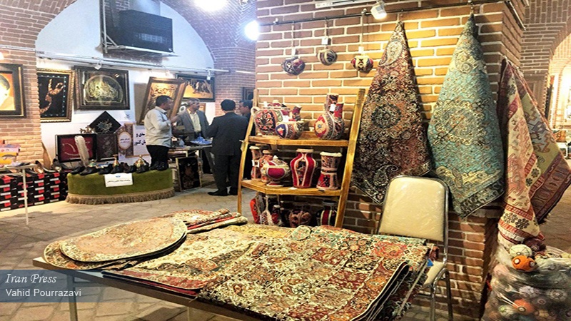 Iranpress: Islamic World women art exhibition held in Tabriz