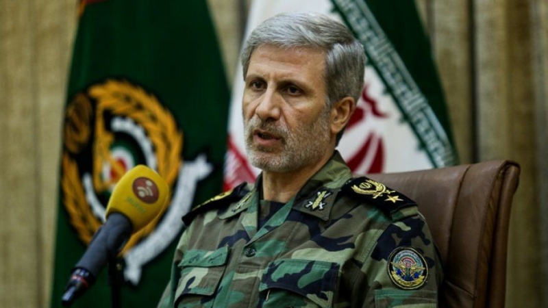 Iranpress: اللواء حاتمي: القوة الدفاعية العالية لإيران سلبت العدو الجرأة على أي إعتداء