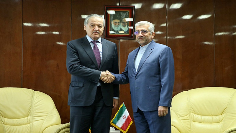Iranpress: توسيع التعاون بين إيران وطاجيكستان في قطاع الكهرباء