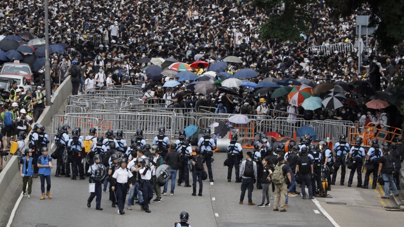 Iranpress: Mass protests postpone China extradition bill debate