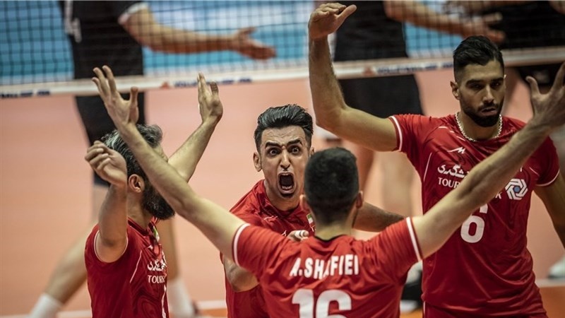 Iranpress: المنتخب الإيراني للكرة الطائرة يفوز على نظيره الكندي
