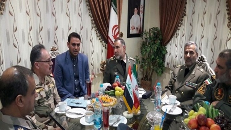 Iranpress: ايران مستعدة لاجراء مناورات مشتركة مع العراق