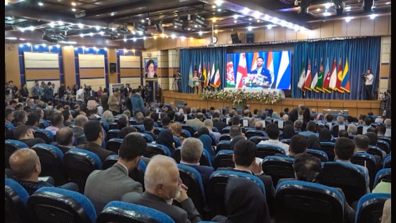 Iranpress: International forum of trade opportunities held in Mazandaran 