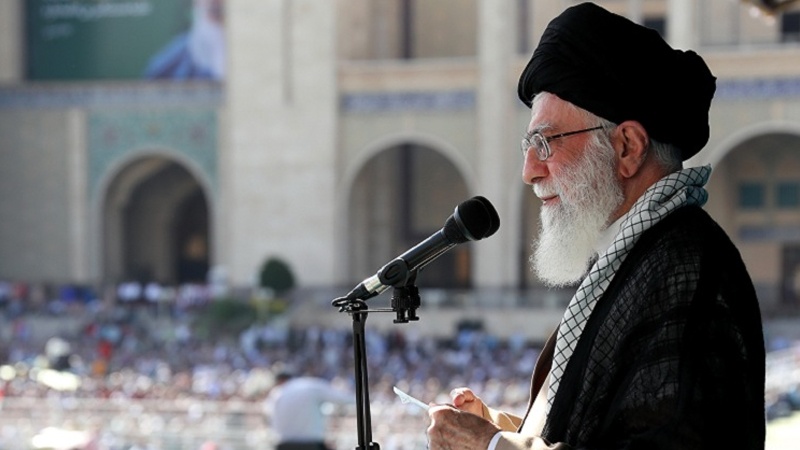 Iranpress: قائد الثورة الإسلامية في خطبة صلاة العيد: خطة "صفقة القرن" لن تتحقق