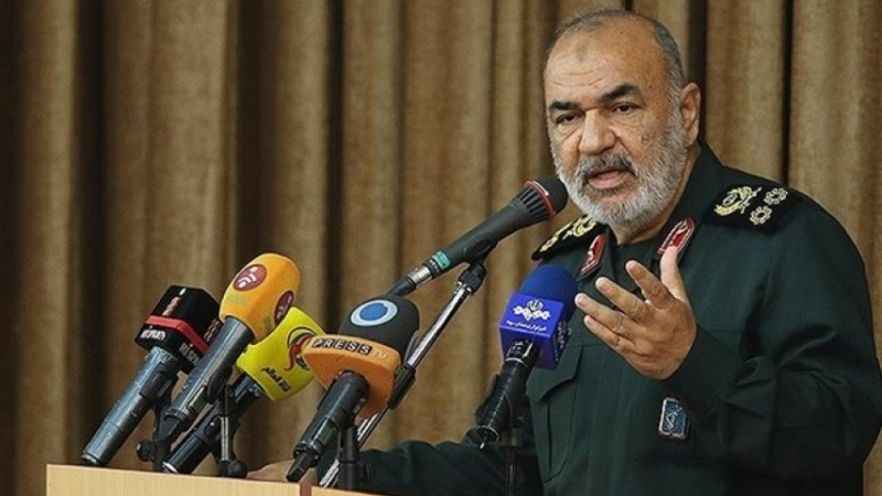 Iranpress: قائد الحرس الثوري: إسقاط الطائرة المسيرة ثمرة الحظر الأمريكي ضد ايران