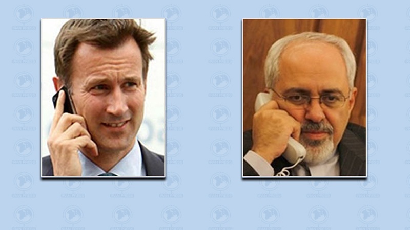 Iranpress: Iran, UK Foreign Ministers discuss tankers crisis over the phone