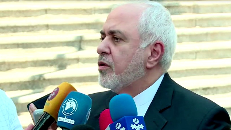Iranpress: ظريف: رغبة بومبيو للمقابلة مع الإيرانيين هي سياسة إعلامية