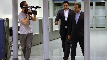 Iran's Araghchi heads for JCPOA joint commission meeting in Vienna